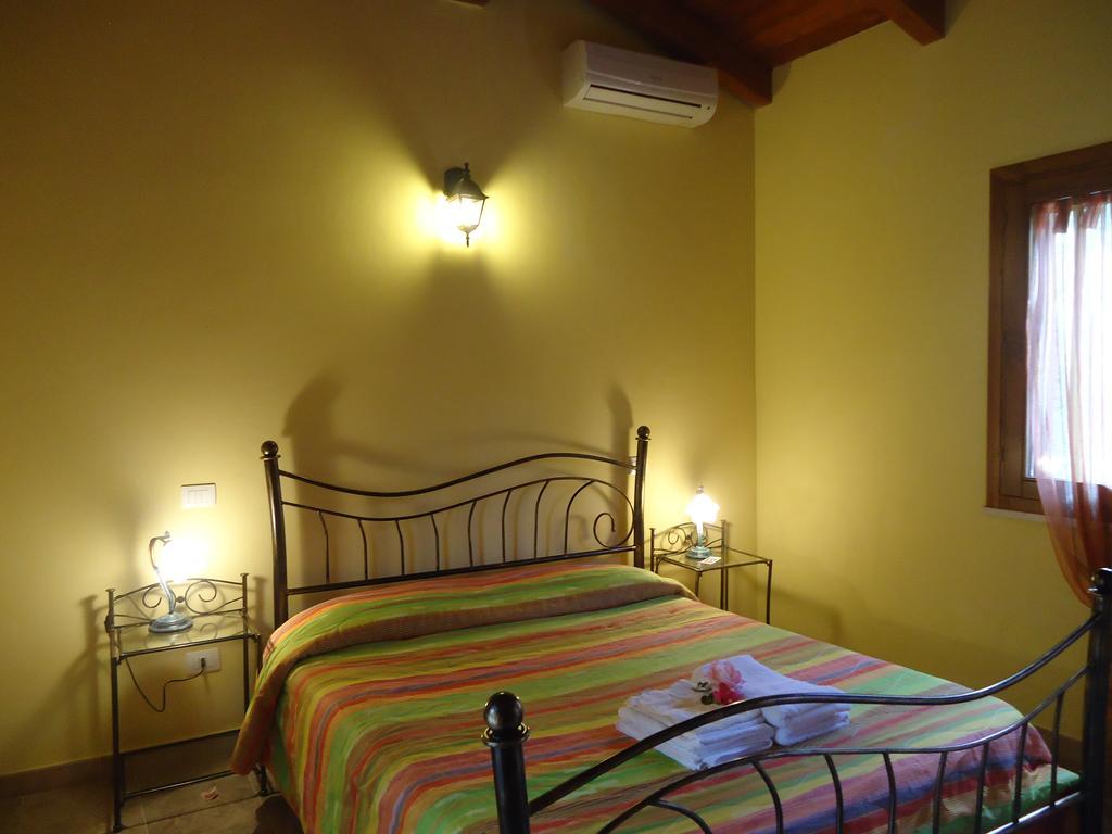 Bed and Breakfast Sumindulau Torre delle Stelle Exterior foto